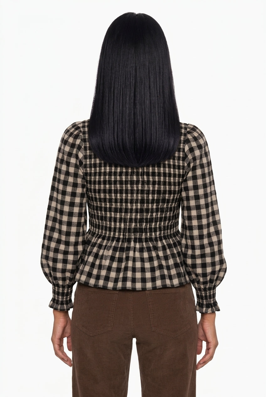 Blusa de cuello alto a cuadros con fruncidos
