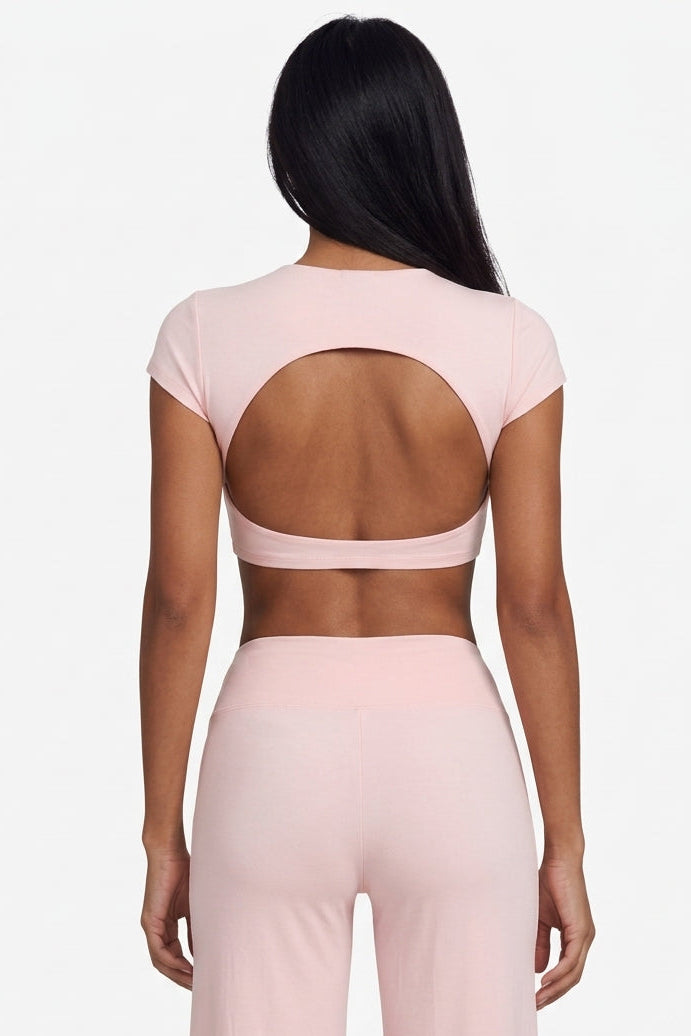 Open-Back Short-Sleeve Flare Set   BACK MISSING