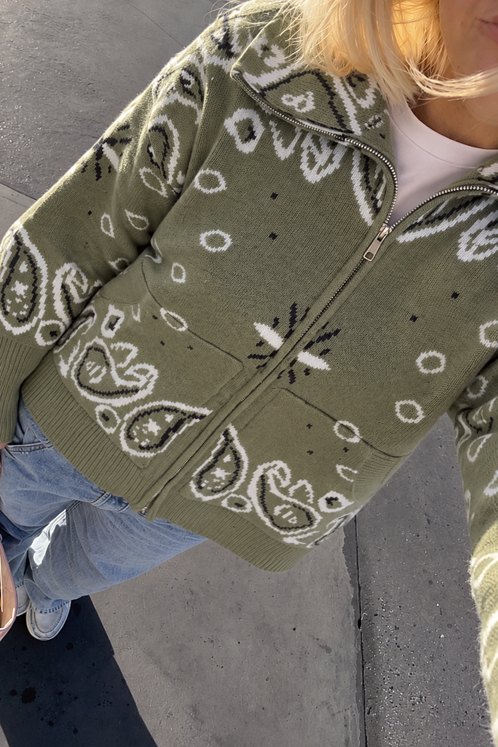 Paisley Motif Stand-Collar Cardigan