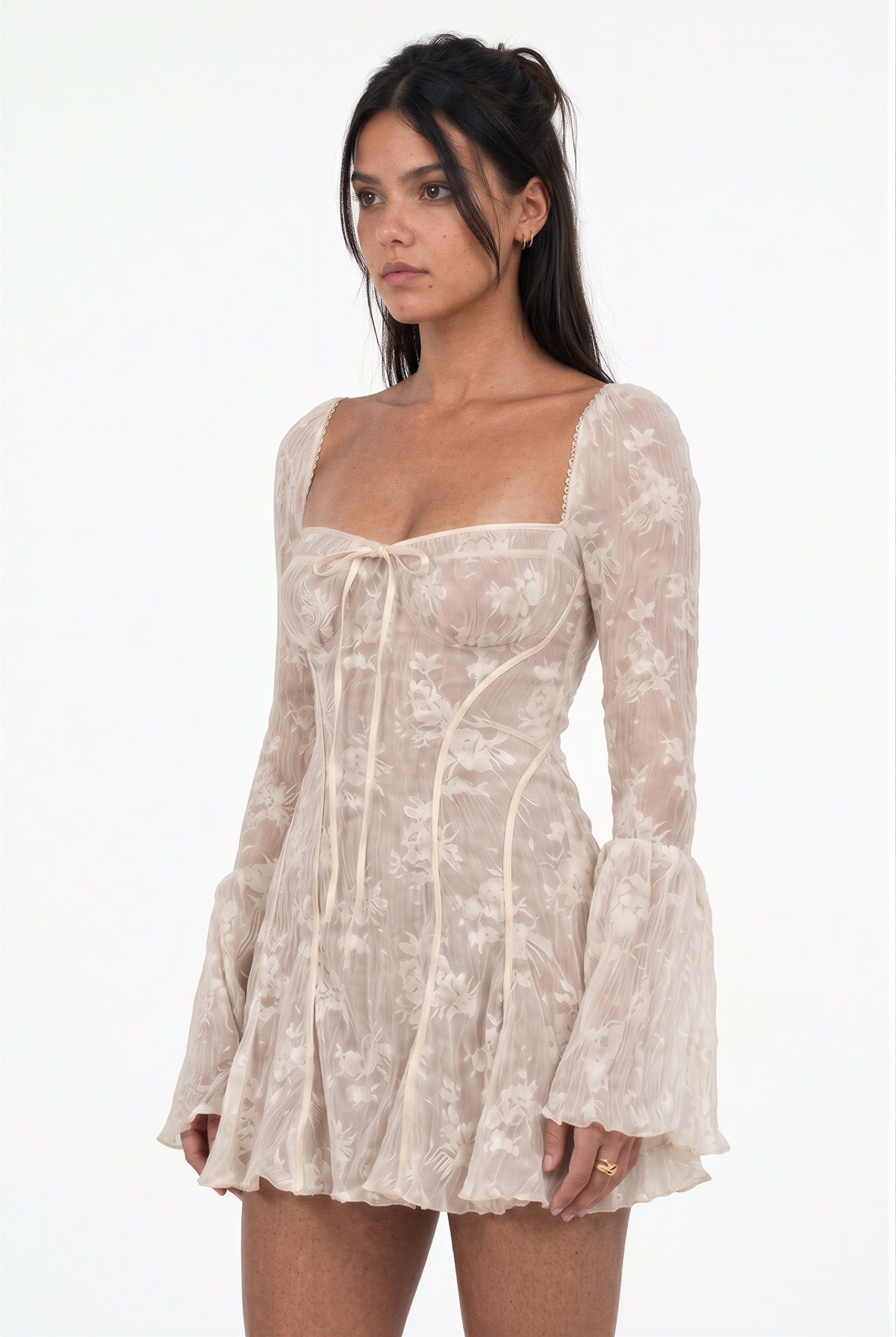 Vestido mini con volantes estilo corsé de inspiración vintage